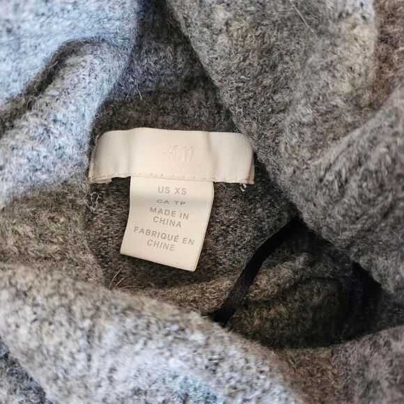 H&M women's wool gray turtleneck sweater oversized relaxed fit extra small - Picture 3 of 4